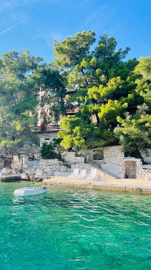 Lovely Apartments On The Private Beach - Island Korcula Prizba Bagian luar foto