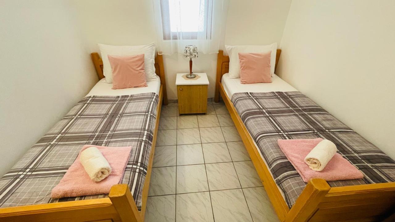 Lovely Apartments On The Private Beach - Island Korcula Prizba Bagian luar foto